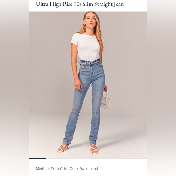 Abercrombie & Fitch Ultra High Rise 90s Slim Straight Jean - Picture 1 of 7